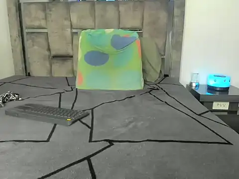 Master_Ruthless77 Show Webcam