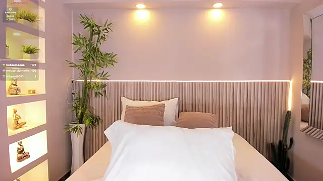 XXX chat uživo modela LucieMillerr