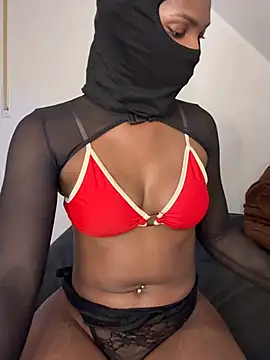 XXX chat uživo modela KiaraAmara