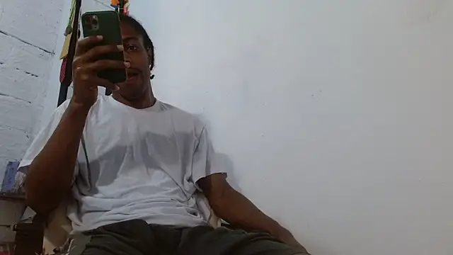 Pokazy przed kamerką – Larry-n-clouds