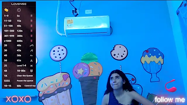 skinnykalitzo18 Live XXX Chat