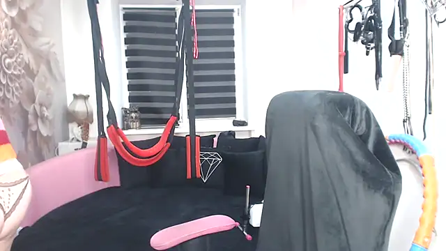 Chat XXX ao vivo de MISSwithDOLLS