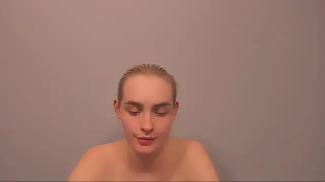 OliviaKisss: онлайн-секс-чат