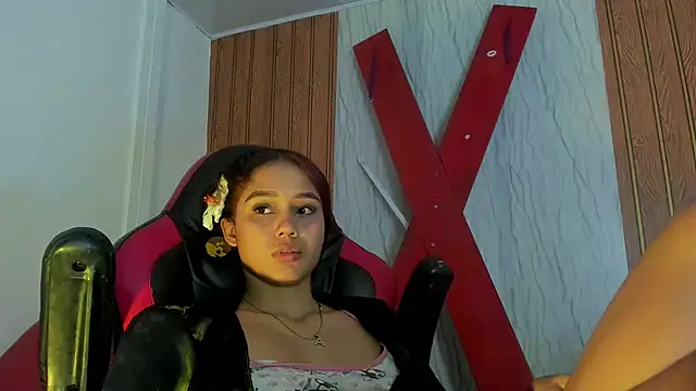 دردشة MarianaManzur الجنسية المباشرة