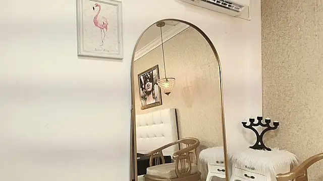 Miladiosa Chat XXX live