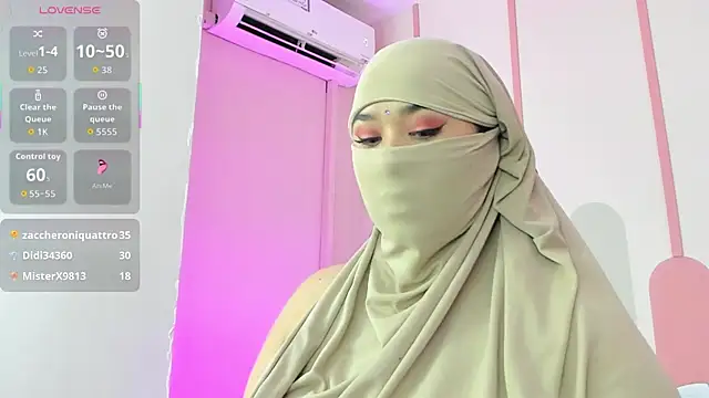 Samarahalsaud élő XXX-chatje