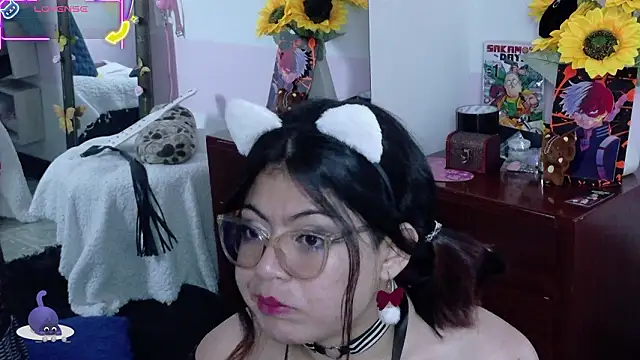 Catwhite_ Adlı Modelin Canlı XXX Sohbeti