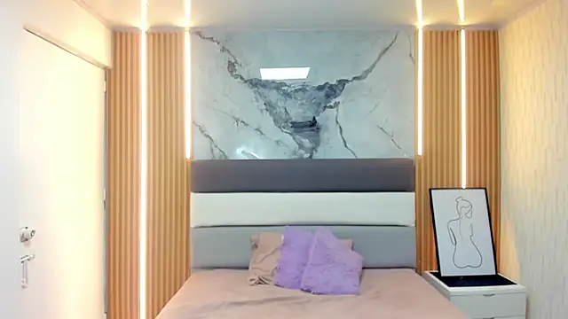 XXX chat uživo modela LEYNABRAUN