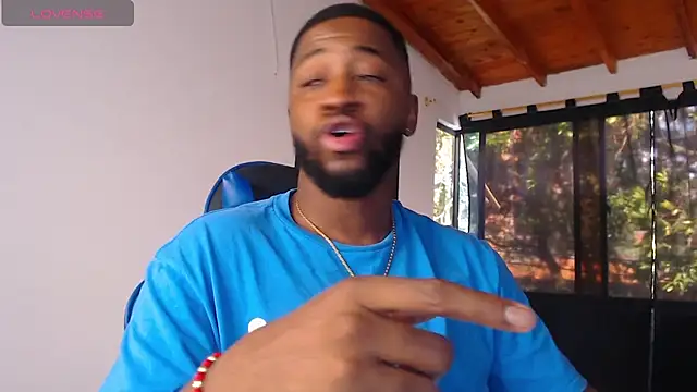 Pokazy przed kamerką – Drake_Nassir4