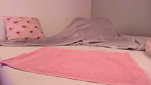 XXX chat uživo modela Melifluaa