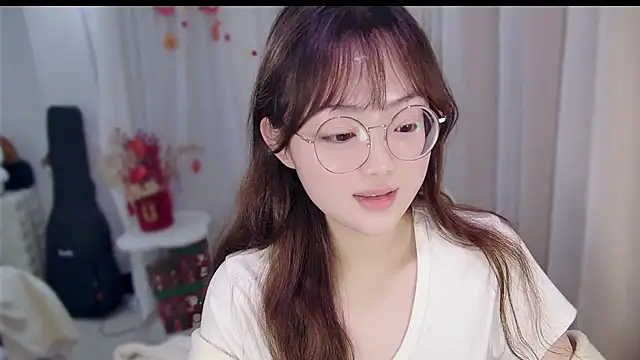 XXX chat uživo modela YUANYUAN-A