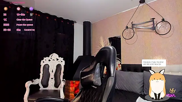 Almaazz élő XXX-chatje