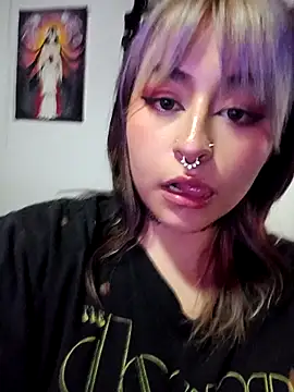 Iluromi Adlı Modelin Canlı XXX Sohbeti