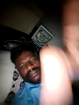 Show modela Paramkeerthi na web-kameri