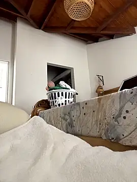 แชท XXX สดของ VanesssaMilf_