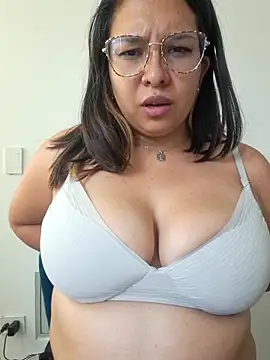 ISABELLA-24_ Obrolan Langsung XXX