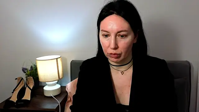 XXX chat uživo modela MiaFair