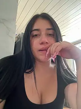 Chat +18 de KallyMyller1 ao vivo