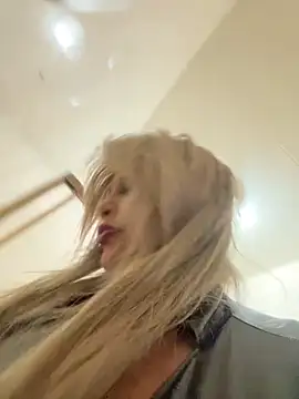 Онлайн чат XXX scarlett_sexx69