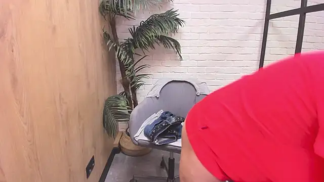 LindaPassionate 现场XXX聊天