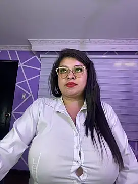 MiiaaJoness live XXX chat