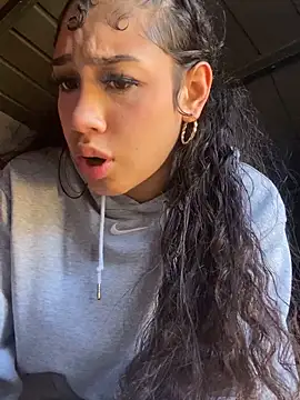 badbaby187 – Live XXX-chat