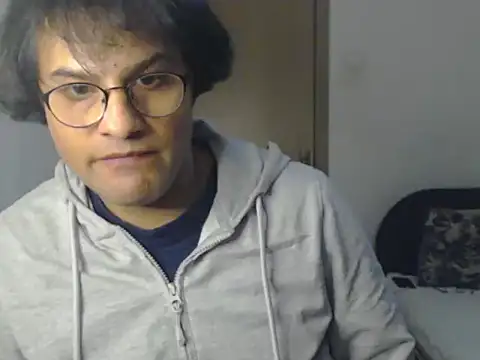 wildpussycat23 Adlı Modelin Canlı XXX Sohbeti