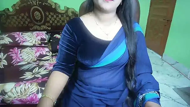 BengaliQueenStar Chat XXX in diretta