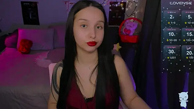 SoftyMooonn Live XXX chat