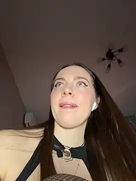 Chatroom XXX en direct de -SweetDi-