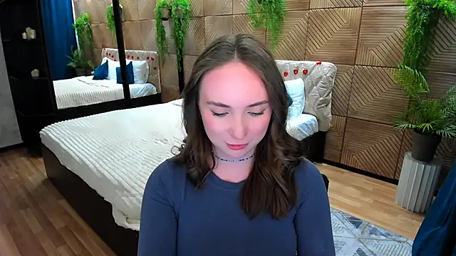 TrueReincarnation Chat XXX live