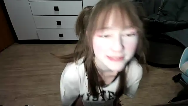 Yoonhee_ki Chat XXX in diretta