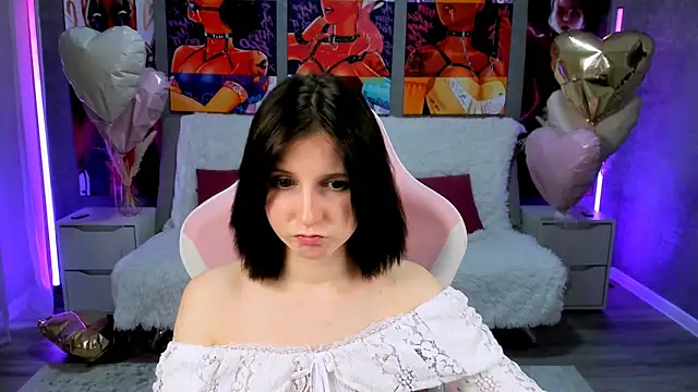 KikaOsterman Adlı Modelin Canlı XXX Sohbeti