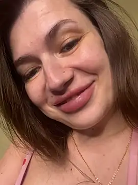 XXX chat uživo modela Cute_Erika_