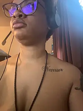 XXX chat uživo modela nickytheehawtie