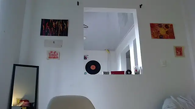 Maam_Ine Chat XXX in diretta