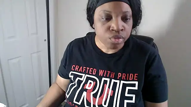 Sexymona1218 élő XXX-chatje