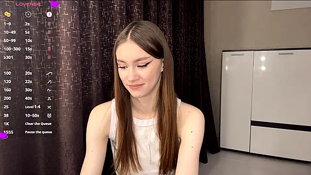 Show modela NuDonzze na web-kameri