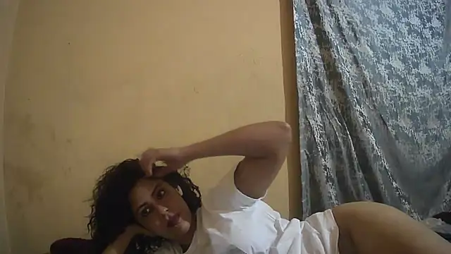 Miss_scofield Show in webcam