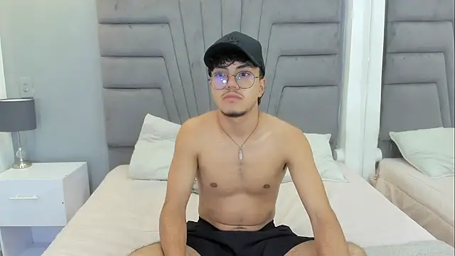 Chat XXX Live kai_storn