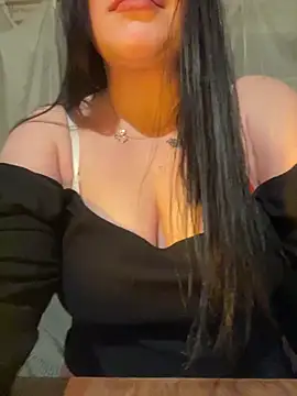 DaisyStreet Obrolan Langsung XXX