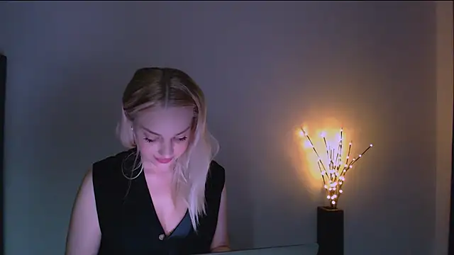 Chat XXX ao vivo de Lia_noo_regrets