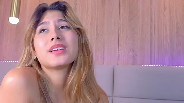 Chat +18 de ZoehAngel ao vivo