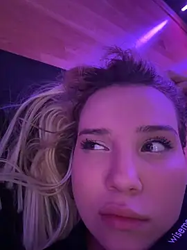 Chat XXX ao vivo de KilianaNoir