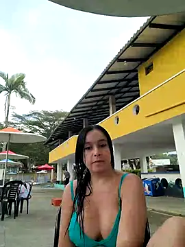 _kathaLopez_'s Live XXX Chat