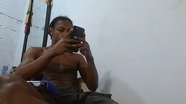 Larry-n-cloudsn Live XXX chat