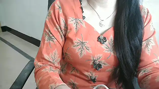 Chanchal--Navya Live XXX-Chat