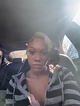 Živý XXX chat Tamiii420