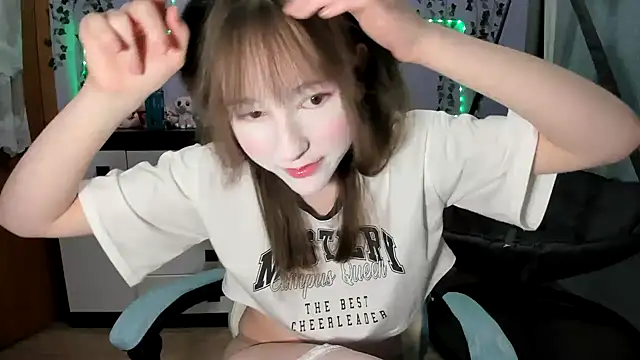 XXX chat uživo modela Yoonhee_ki