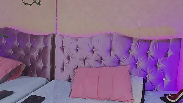 Missy_22_n Live XXX chat